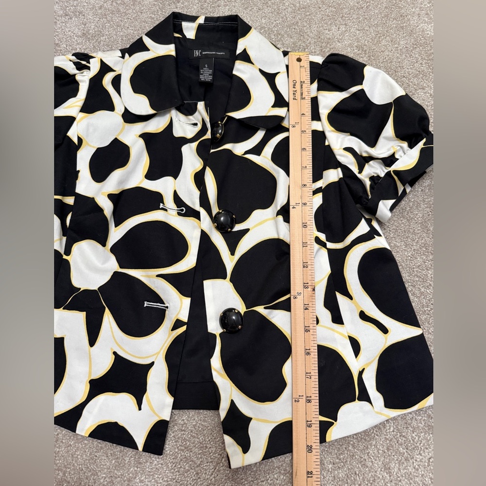 Vintage - I.N.C. Black and White Patterned Cropped Swing Jacket - size Small - Picture 7 of 10